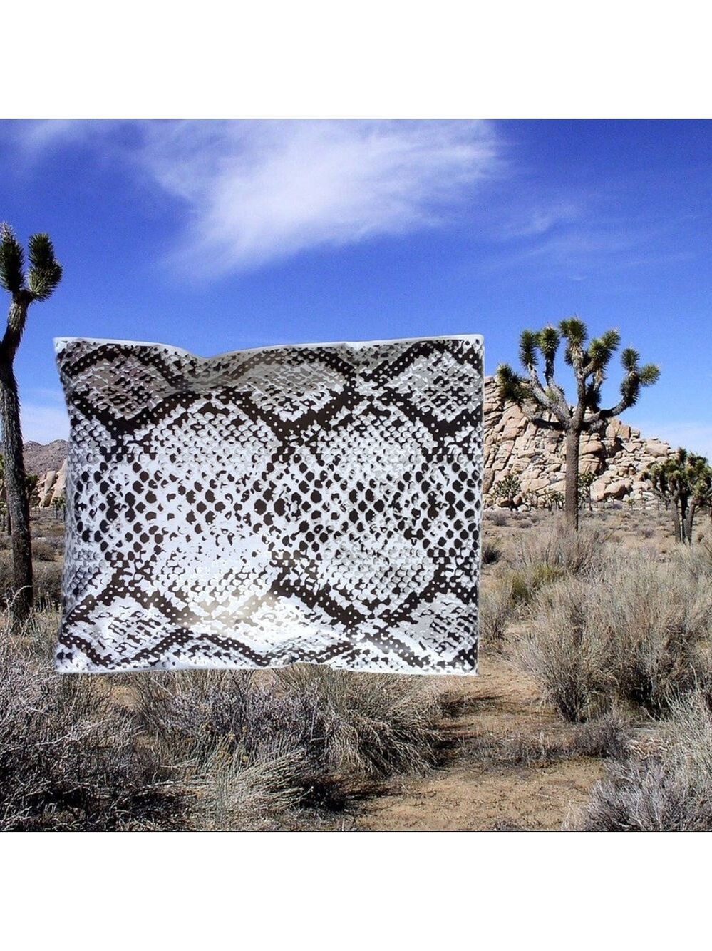25 10X13 Poly Mailers Snake Skin Print PRICE IS FIRM - Picture 7 of 11